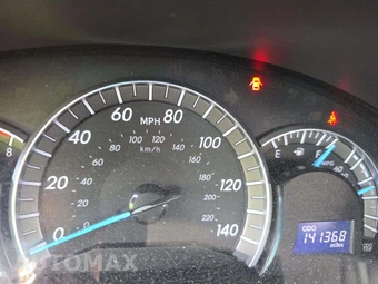 2013 Toyota Camry SE – miniatura 9