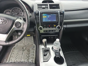 2013 Toyota Camry SE – miniatura 11