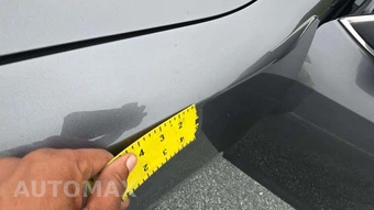 2013 Toyota Camry SE – miniatura 25