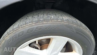 2013 Toyota Camry SE – miniatura 26