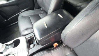 2013 Toyota Camry SE – miniatura 27