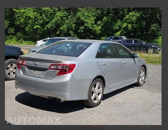 2013 Toyota Camry SE - miniatura 7