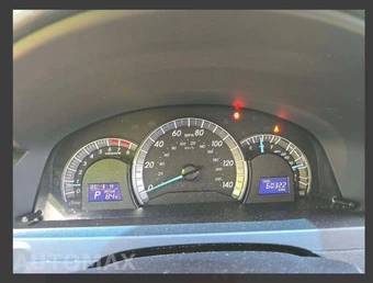 2013 Toyota Camry SE - miniatura 9