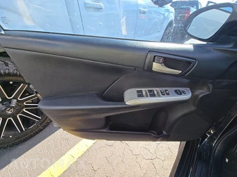2013 Toyota Camry SE - miniatura 15