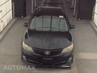 2013 Toyota Camry SE - miniatura 2