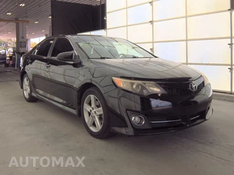 2013 Toyota Camry SE - miniatura 4