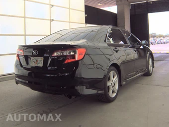 2013 Toyota Camry SE - miniatura 5