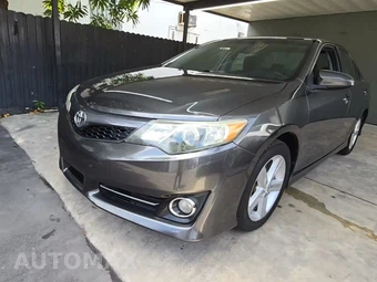 2013 Toyota Camry SE