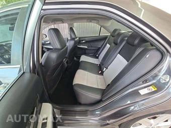 2013 Toyota Camry SE – miniatura 10