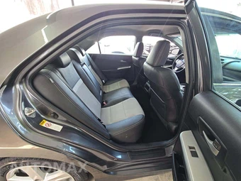 2013 Toyota Camry SE – miniatura 13