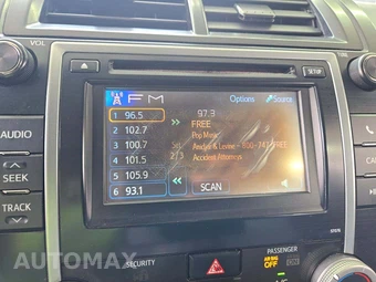 2013 Toyota Camry SE – miniatura 20