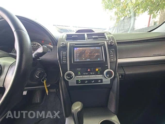 2013 Toyota Camry SE – miniatura 7