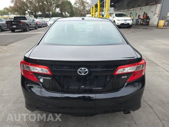 2013 Toyota Camry SE - miniatura 5