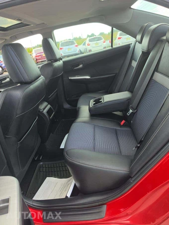 2013 Toyota Camry SE – miniatura 10