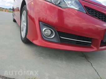 2013 Toyota Camry SE – miniatura 18