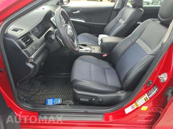 2013 Toyota Camry SE – miniatura 3
