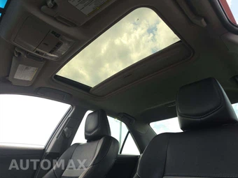 2013 Toyota Camry SE – miniatura 8
