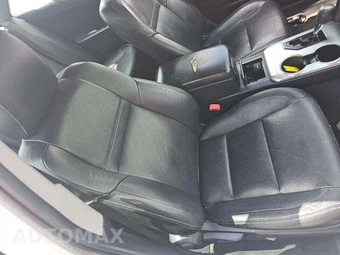 2013 Toyota Camry SE – miniatura 15