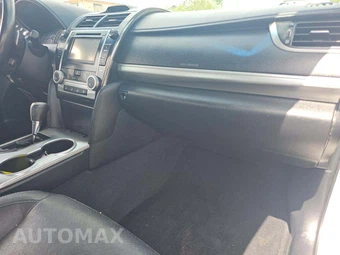 2013 Toyota Camry SE – miniatura 16