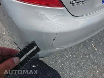 2013 Toyota Camry SE – miniatura 29