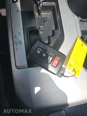 2013 Toyota Camry SE – miniatura 5