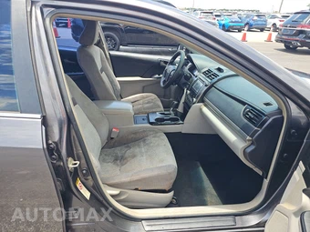 2013 Toyota Camry SE – miniatura 14