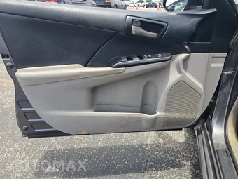 2013 Toyota Camry SE – miniatura 15