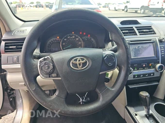 2013 Toyota Camry SE – miniatura 16