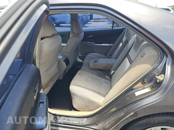 2013 Toyota Camry SE – miniatura 19