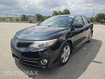2013 Toyota Camry SE