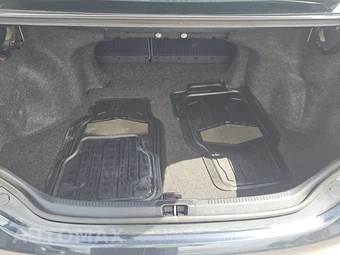 2013 Toyota Camry SE – miniatura 16