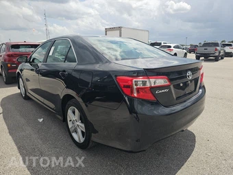 2013 Toyota Camry SE – miniatura 6