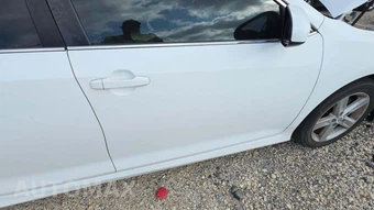 2013 Toyota Camry SE - miniatura 24