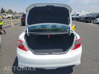 2013 Toyota Camry SE - miniatura 17