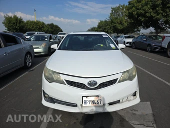 2013 Toyota Camry SE - miniatura 2