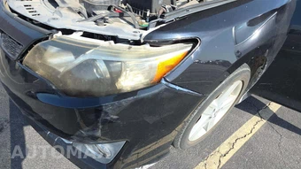 2013 Toyota Camry SE – miniatura 19