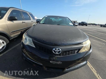 2013 Toyota Camry SE – miniatura 2