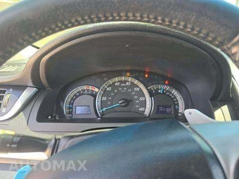 2013 Toyota Camry SE – miniatura 10