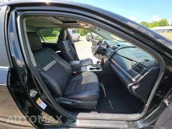2013 Toyota Camry SE – miniatura 15