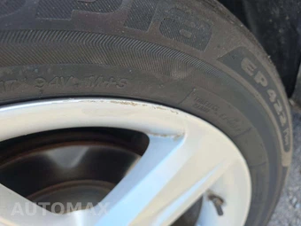 2013 Toyota Camry SE – miniatura 28