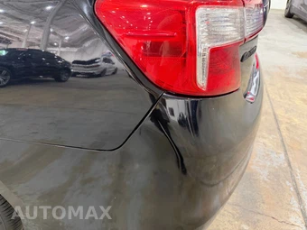 2013 Toyota Camry SE - miniatura 16