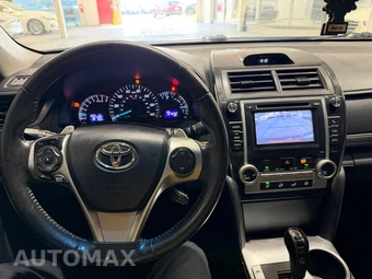 2013 Toyota Camry SE - miniatura 19