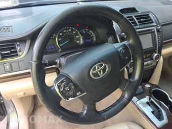 2013 Toyota Camry XLE - miniatura 10