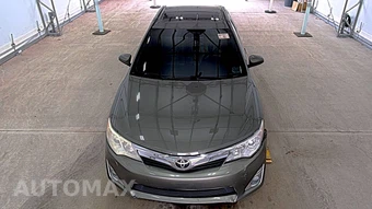 2013 Toyota Camry XLE - miniatura 2