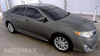 2013 Toyota Camry XLE - miniatura 3