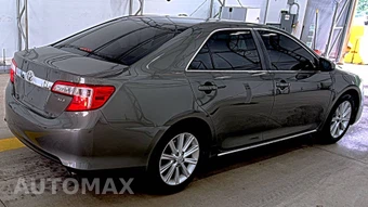 2013 Toyota Camry XLE - miniatura 4