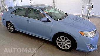 2013 Toyota Camry XLE - miniatura 3