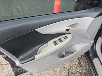2013 Toyota Corolla L - miniatura 9