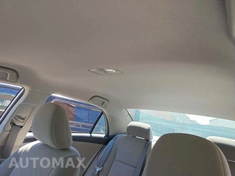 2013 Toyota Corolla L - miniatura 11