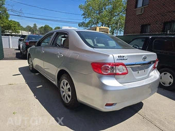 2013 Toyota Corolla L - miniatura 2
